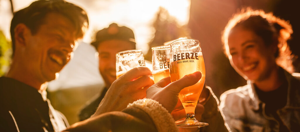 Kleine familiebrouwerij uit  Brabant valt in de prijzen bij de European Beer Star met hun 'Noble' bier! TheDutchBeerdad praat je bij over de bieren van Beerze op FSOM.