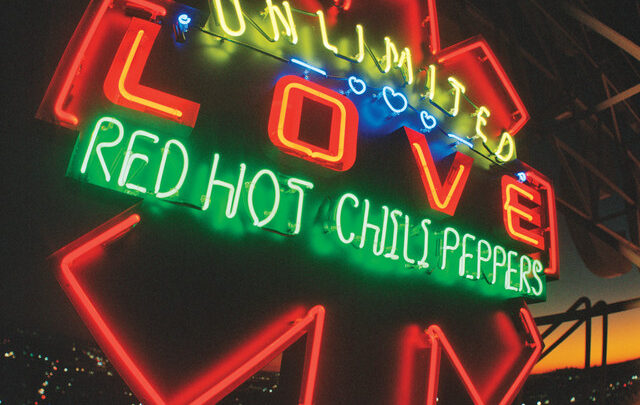 Red Hot Chilli Peppers komen met track Black Summer en nieuw album!