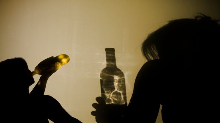 Alcohol misbruik heeft verwoestende impact bij mensen tot 65 jaar oud tijdens pandemie