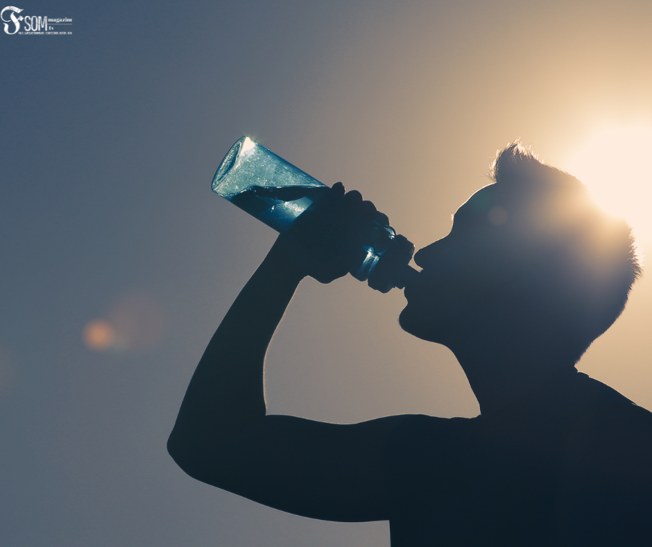 Genoeg water drinken is zo ontzettennd belangrijk en toch is het voor veel mensen een (te) grote opgave. Daarom hebben wij wat tips voor je! 