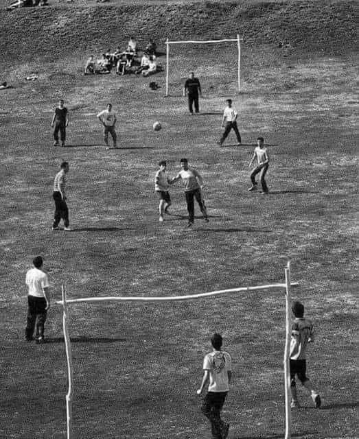 Voetbal Nu VS Vroeger!